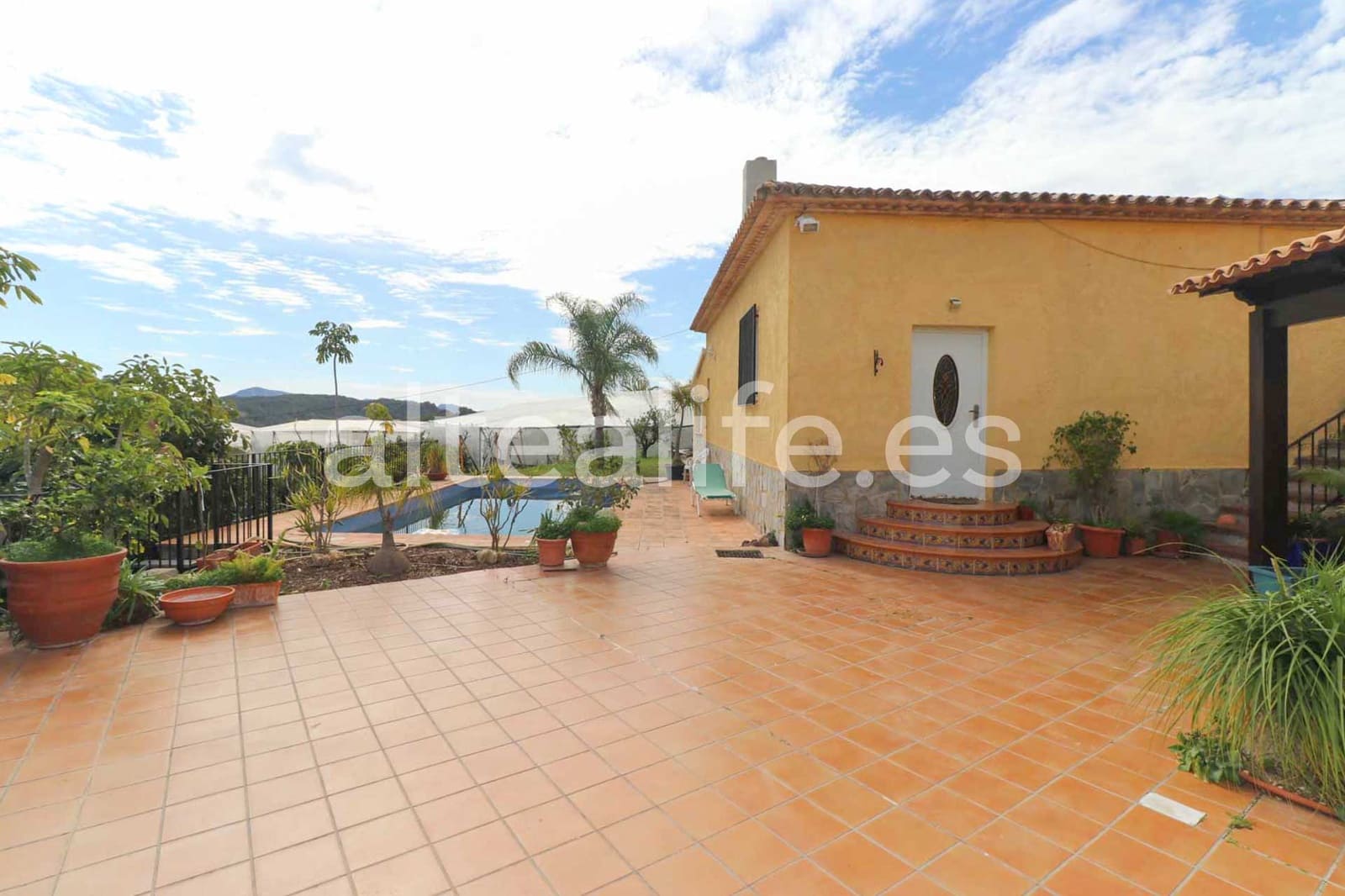 3 soveværelse Byhus til salg i Altea med swimmingpool garage - € 495.000 (Ref: 8893472)