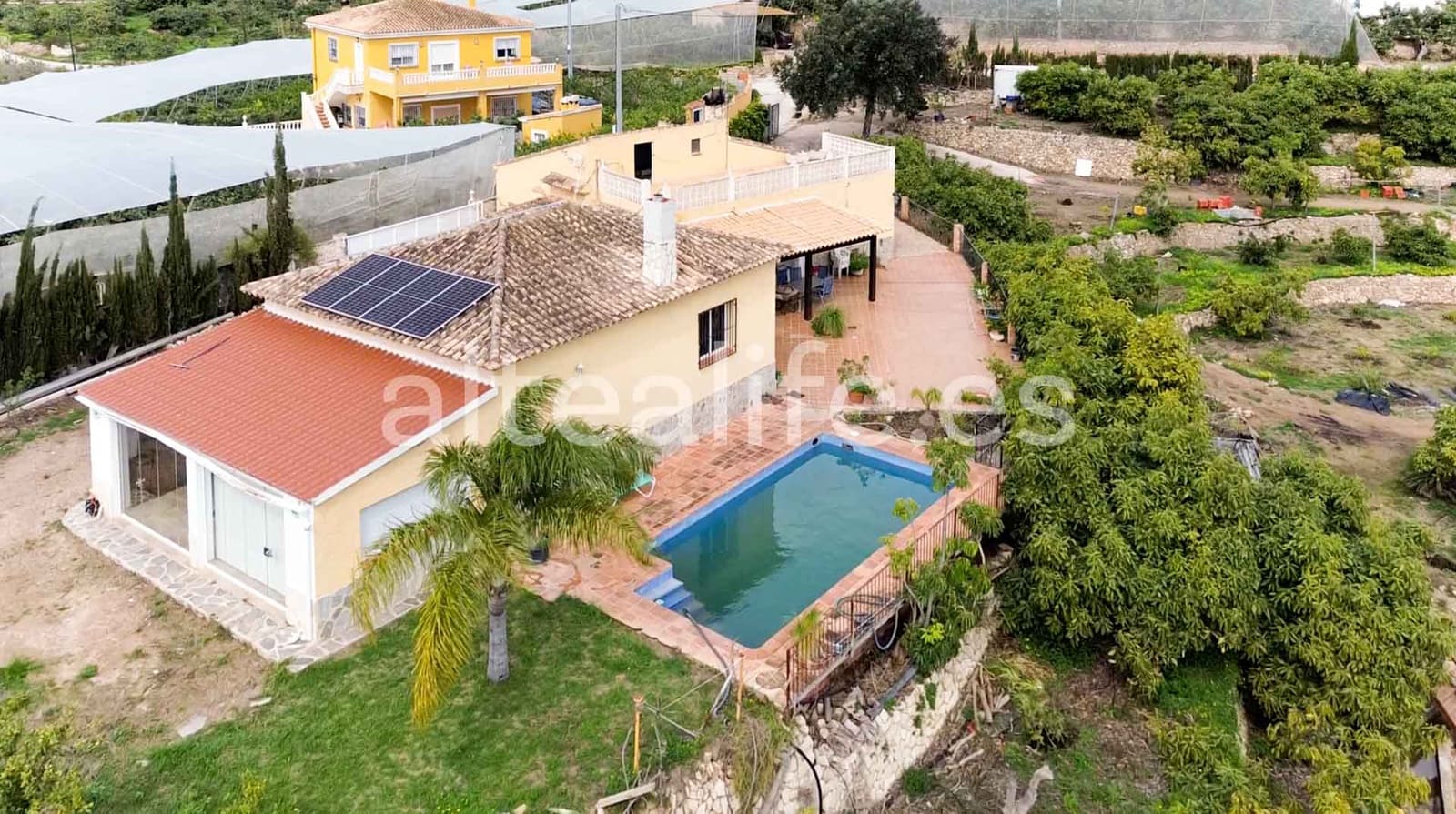 3 soveværelse Byhus til salg i Altea med swimmingpool garage - € 495.000 (Ref: 8893472)