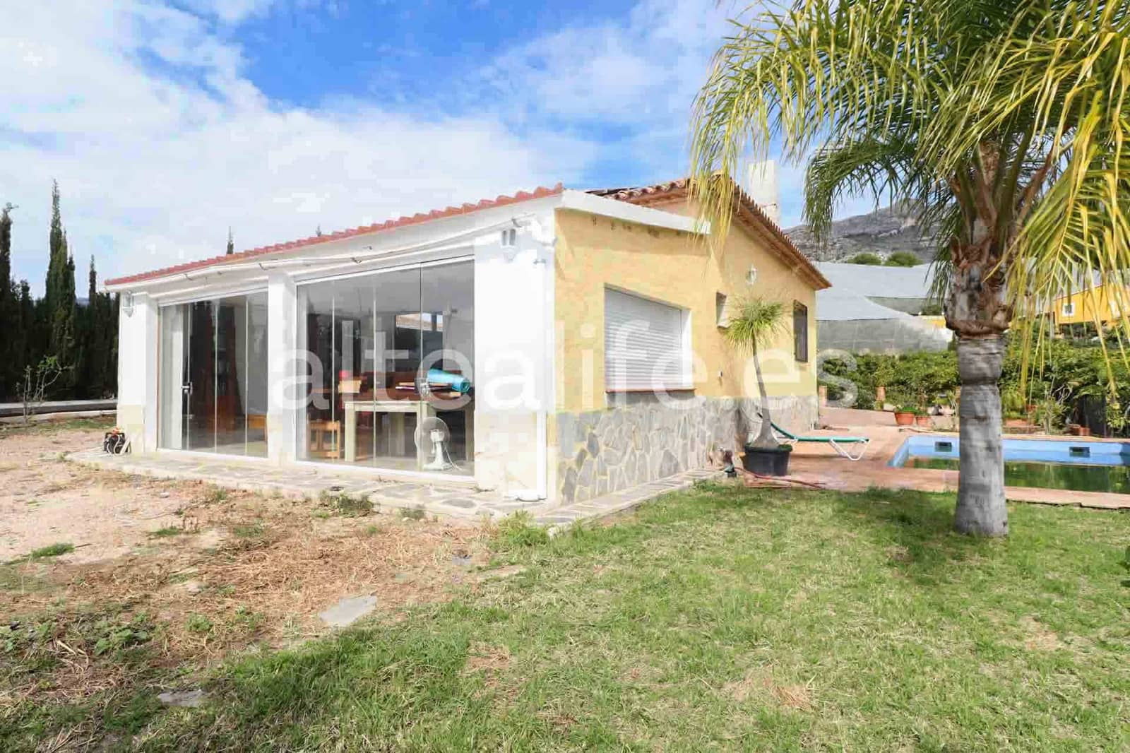 3 soveværelse Byhus til salg i Altea med swimmingpool garage - € 495.000 (Ref: 8893472)