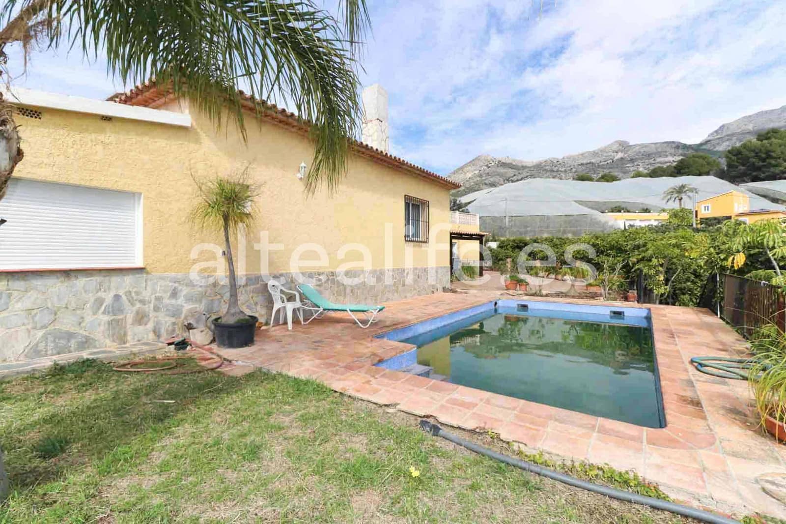 3 soveværelse Byhus til salg i Altea med swimmingpool garage - € 495.000 (Ref: 8893472)