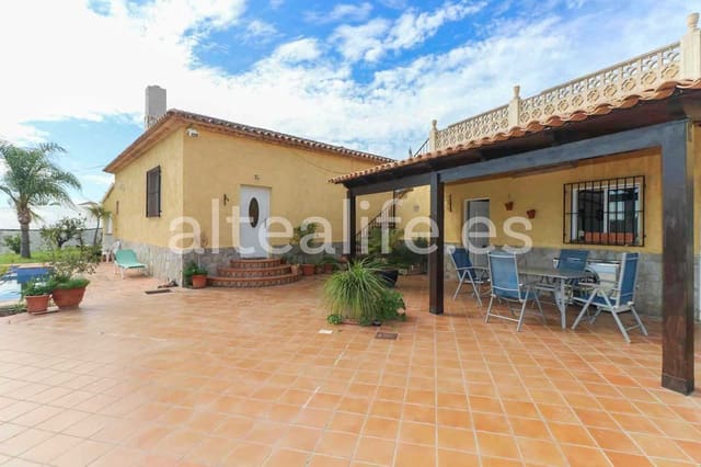 3 soveværelse Byhus til salg i Altea med swimmingpool garage - € 495.000 (Ref: 8893472)