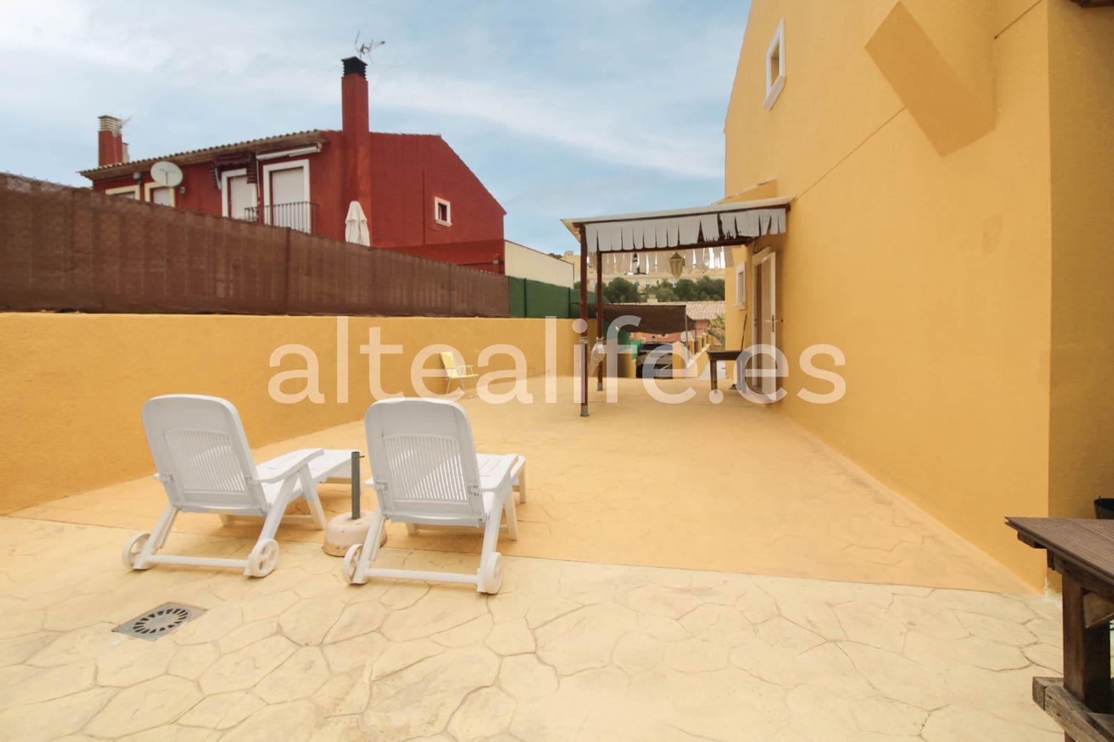 3 sypialnia Bungalow na sprzedaż w La Nucia z garażem - 315 000 € (Ref: 8895832)