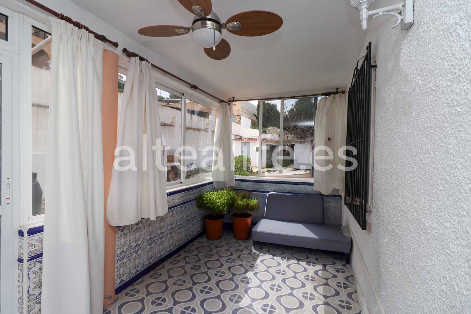 4 chambre Villa/Maison à vendre à Alfaz del Pi / L'Alfas del Pi avec garage - 440 000 € (Ref: 8903692)