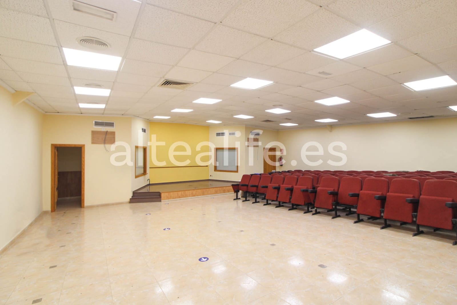 3 bedroom Commercial for sale in Altea - € 173,250 (Ref: 8914435)