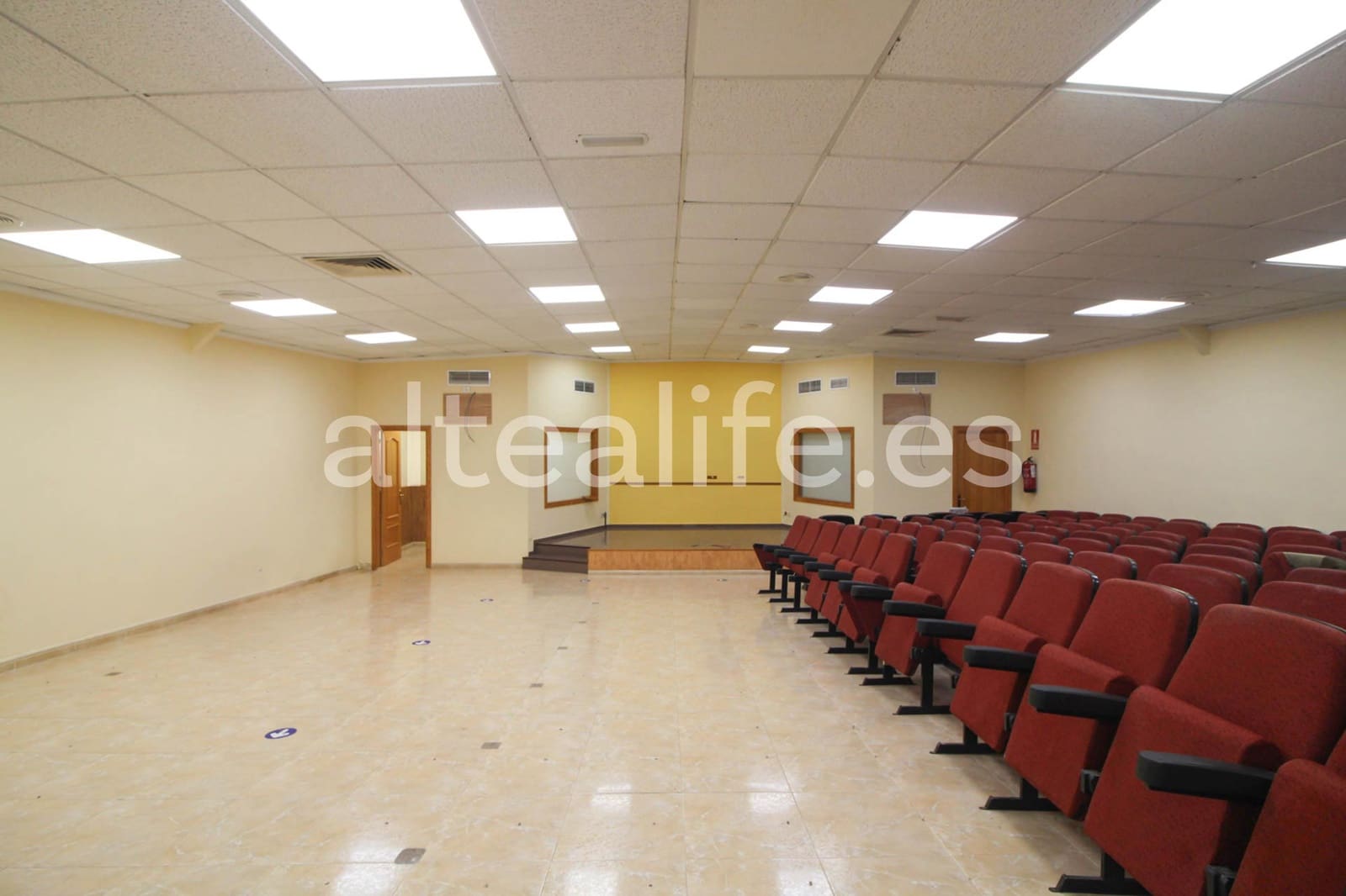 3 bedroom Commercial for sale in Altea - € 173,250 (Ref: 8914435)