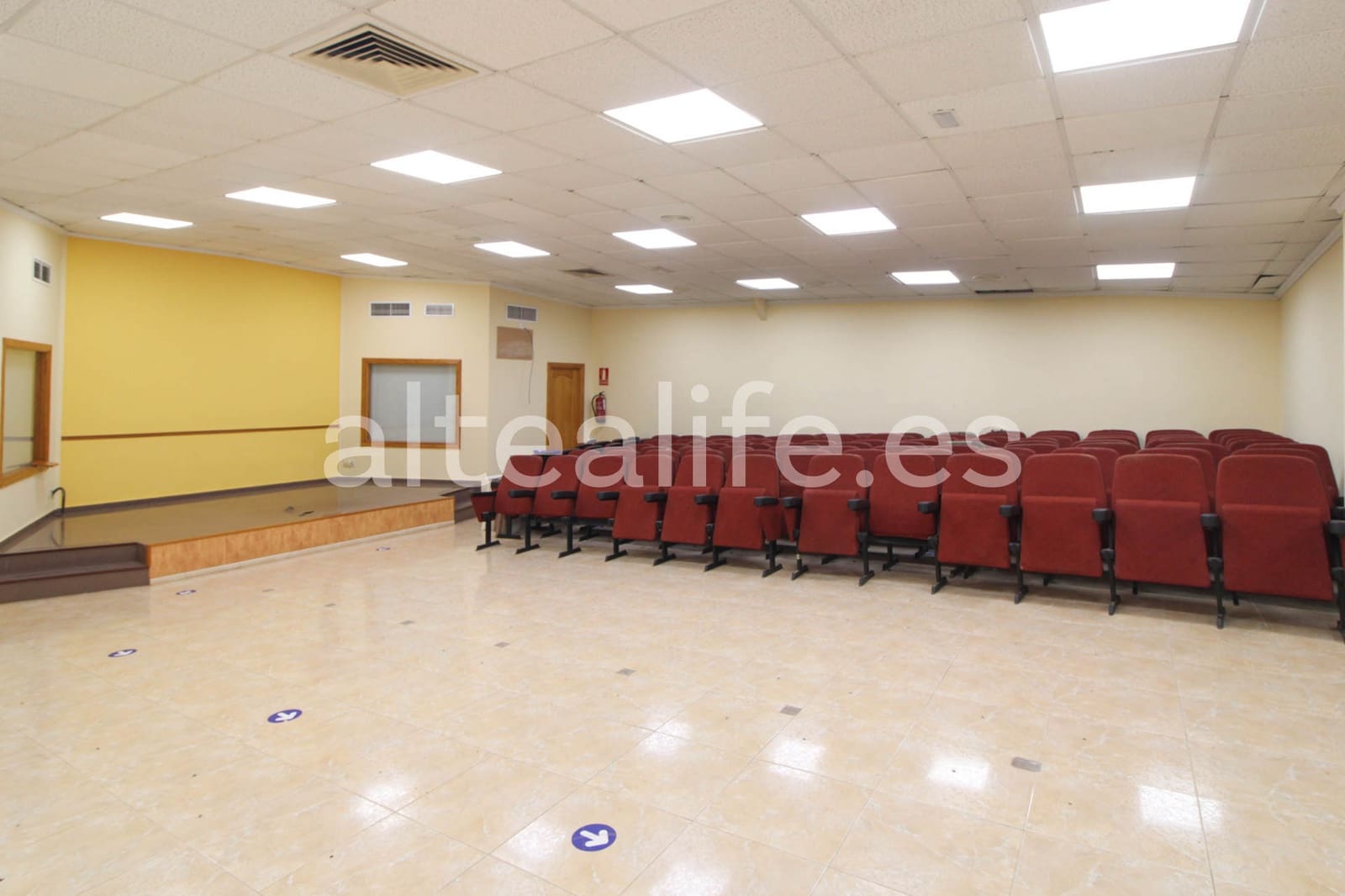 3 bedroom Commercial for sale in Altea - € 173,250 (Ref: 8914435)