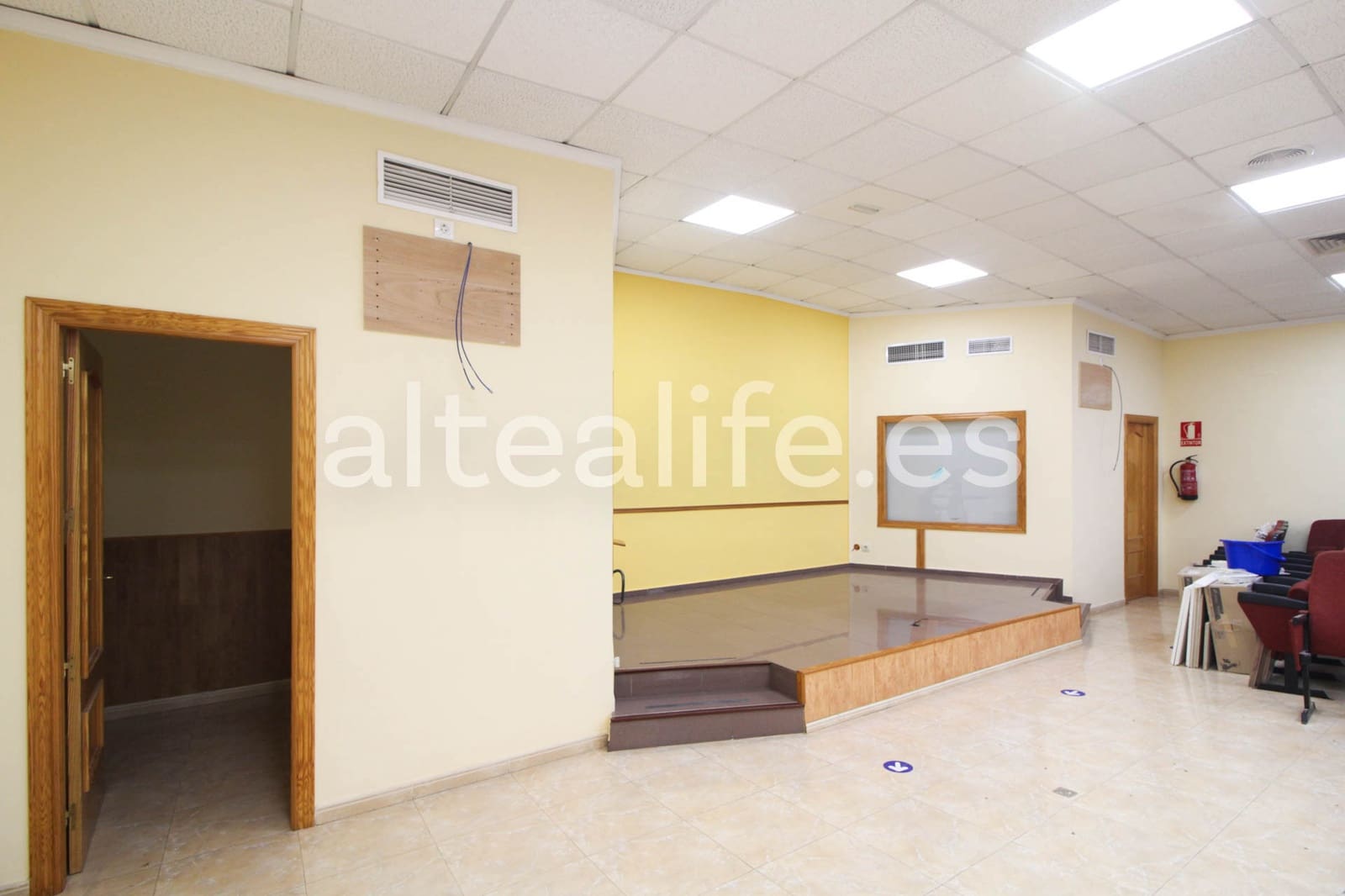 3 bedroom Commercial for sale in Altea - € 173,250 (Ref: 8914435)