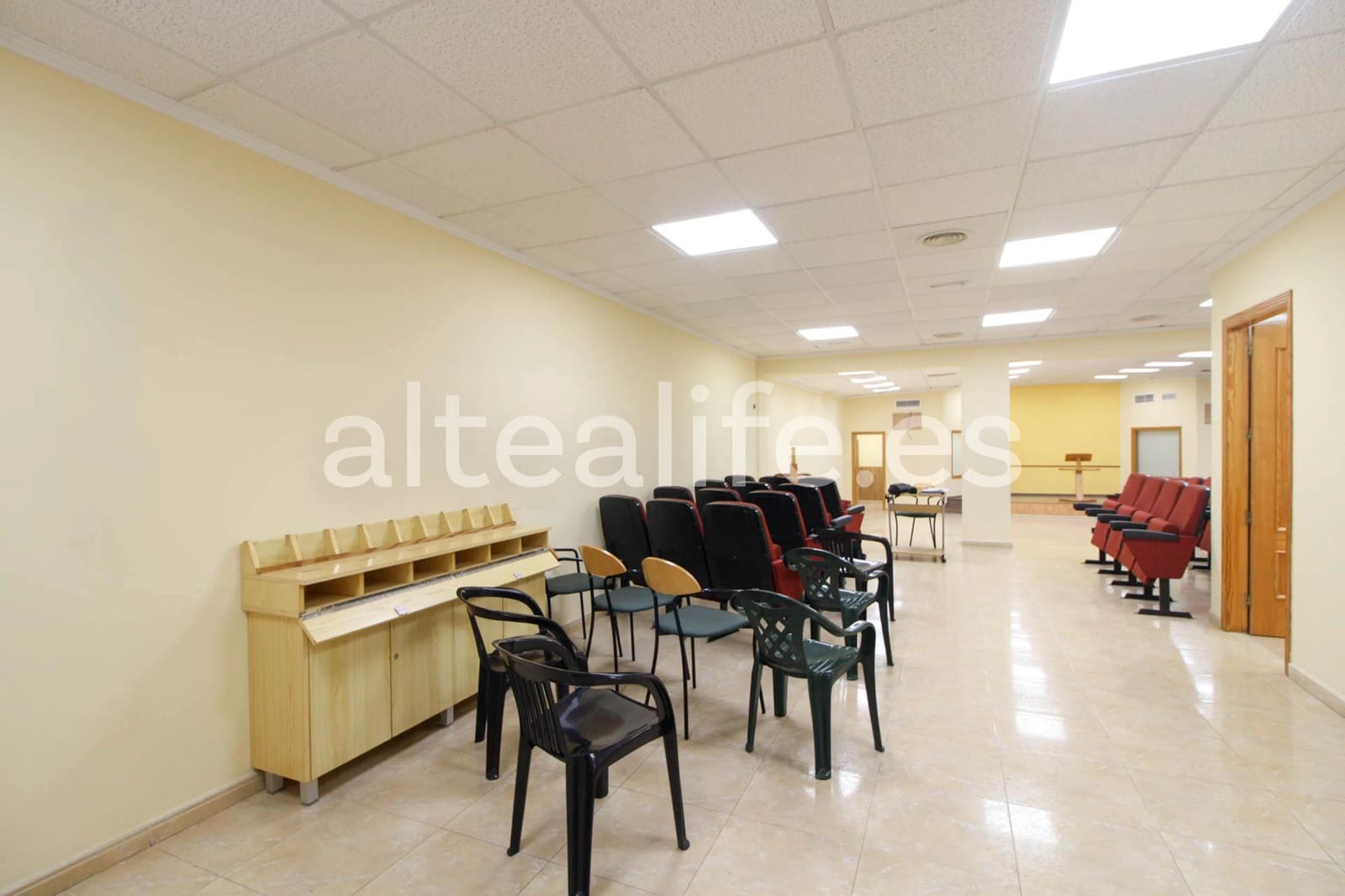3 bedroom Commercial for sale in Altea - € 173,250 (Ref: 8914435)