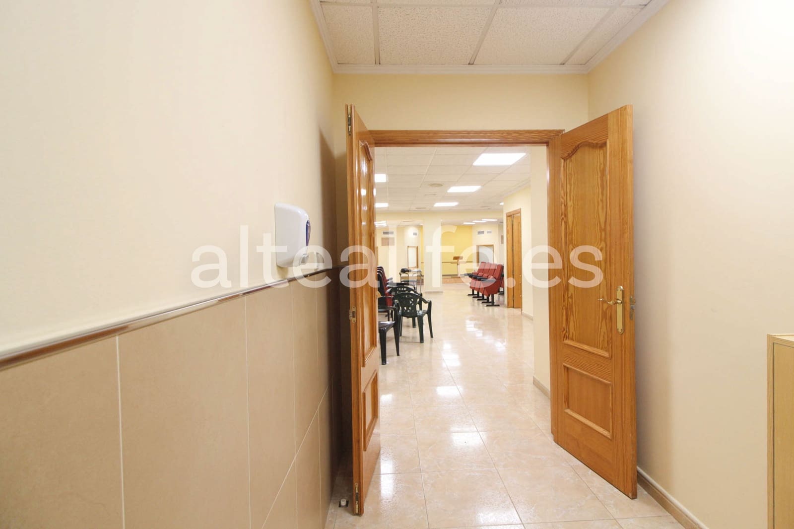 3 bedroom Commercial for sale in Altea - € 173,250 (Ref: 8914435)