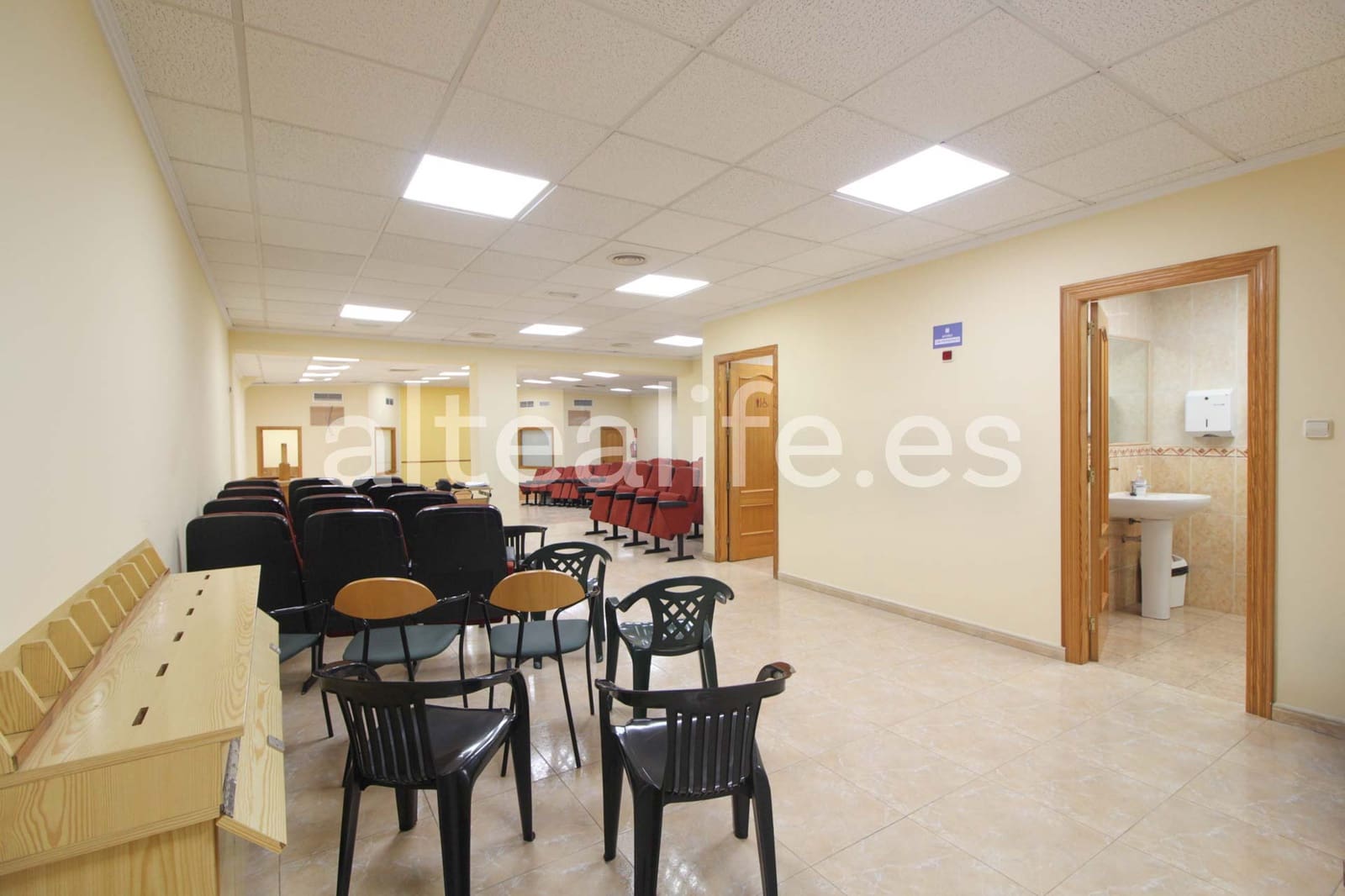 3 bedroom Commercial for sale in Altea - € 173,250 (Ref: 8914435)