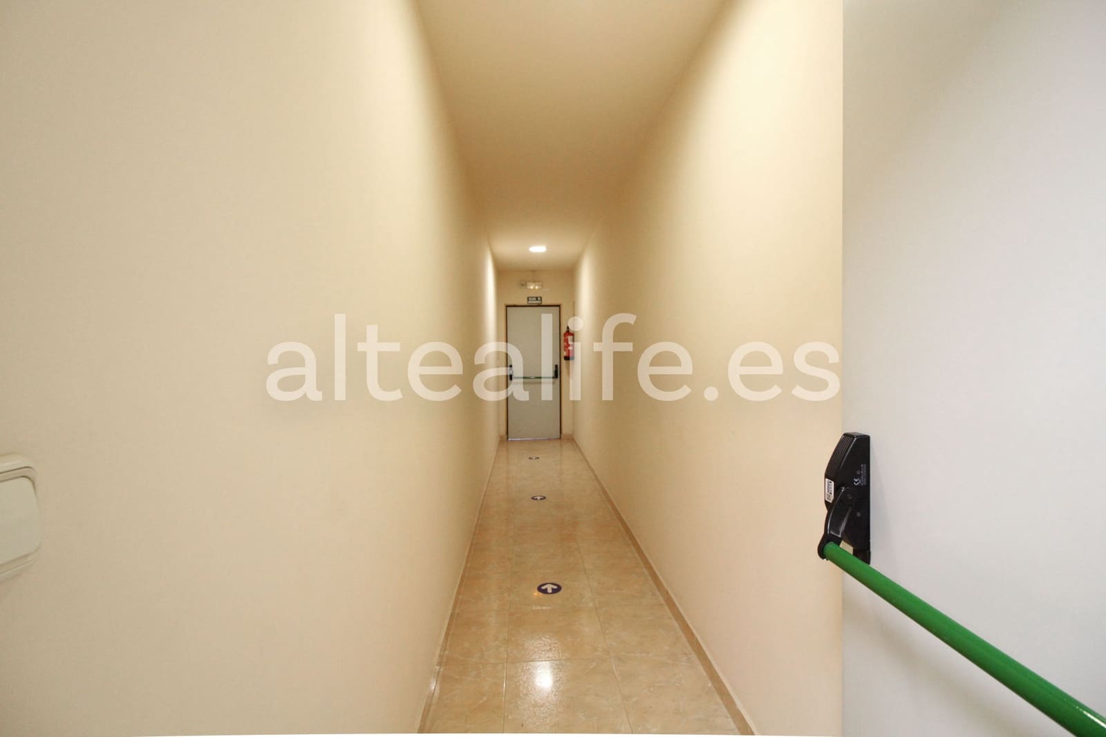3 bedroom Commercial for sale in Altea - € 173,250 (Ref: 8914435)