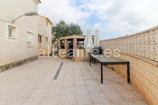 2 bedroom Villa for sale in Polop with pool garage - € 320,000 (Ref: 8937693)