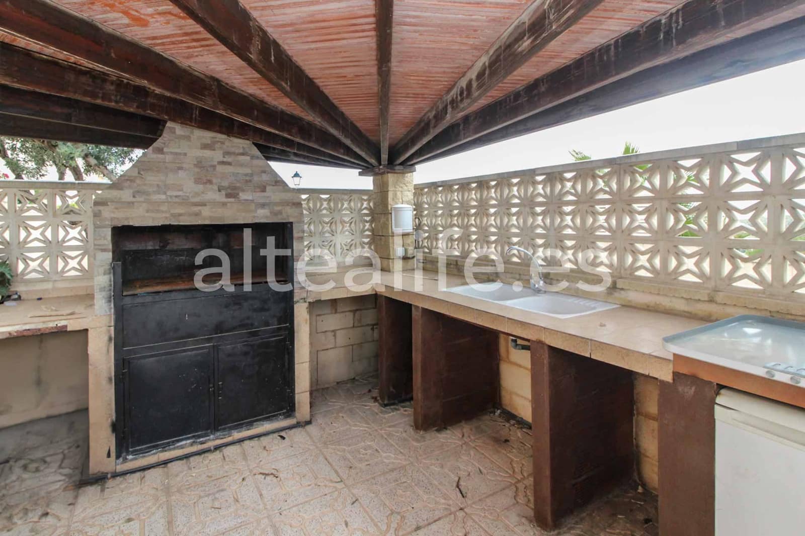 2 bedroom Villa for sale in Polop with pool garage - € 320,000 (Ref: 8937693)