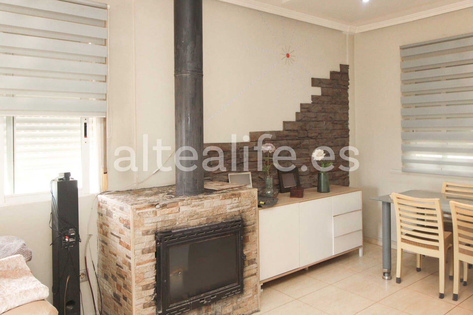 2 bedroom Villa for sale in Polop with pool garage - € 320,000 (Ref: 8937693)