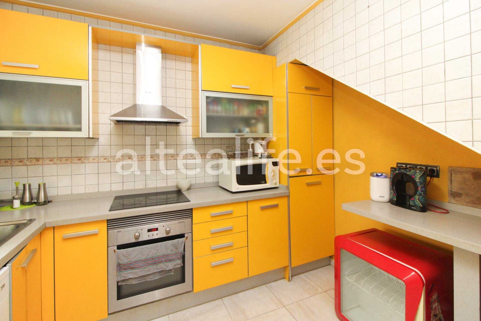 2 bedroom Villa for sale in Polop with pool garage - € 320,000 (Ref: 8937693)