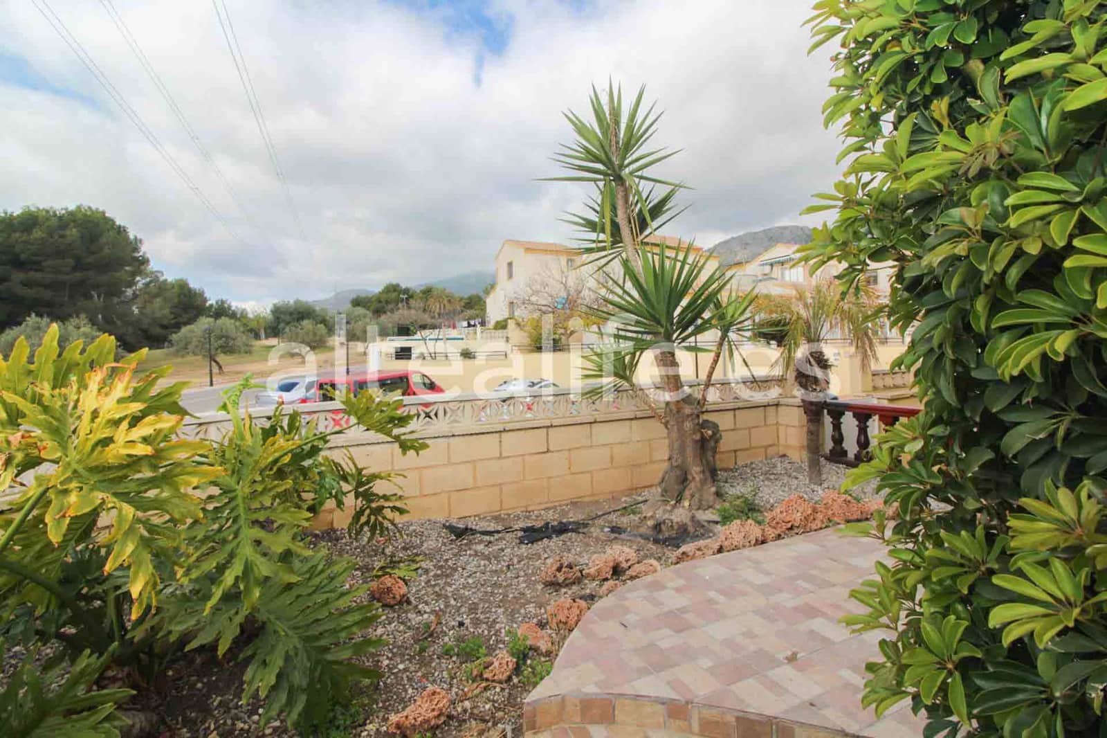 2 bedroom Villa for sale in Polop with pool garage - € 320,000 (Ref: 8937693)