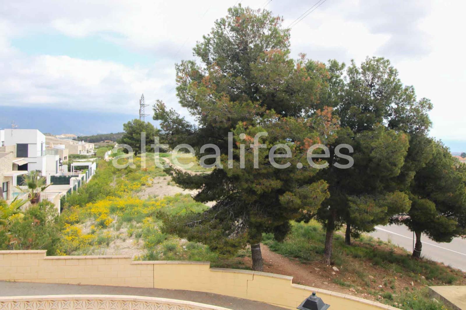 2 bedroom Villa for sale in Polop with pool garage - € 320,000 (Ref: 8937693)