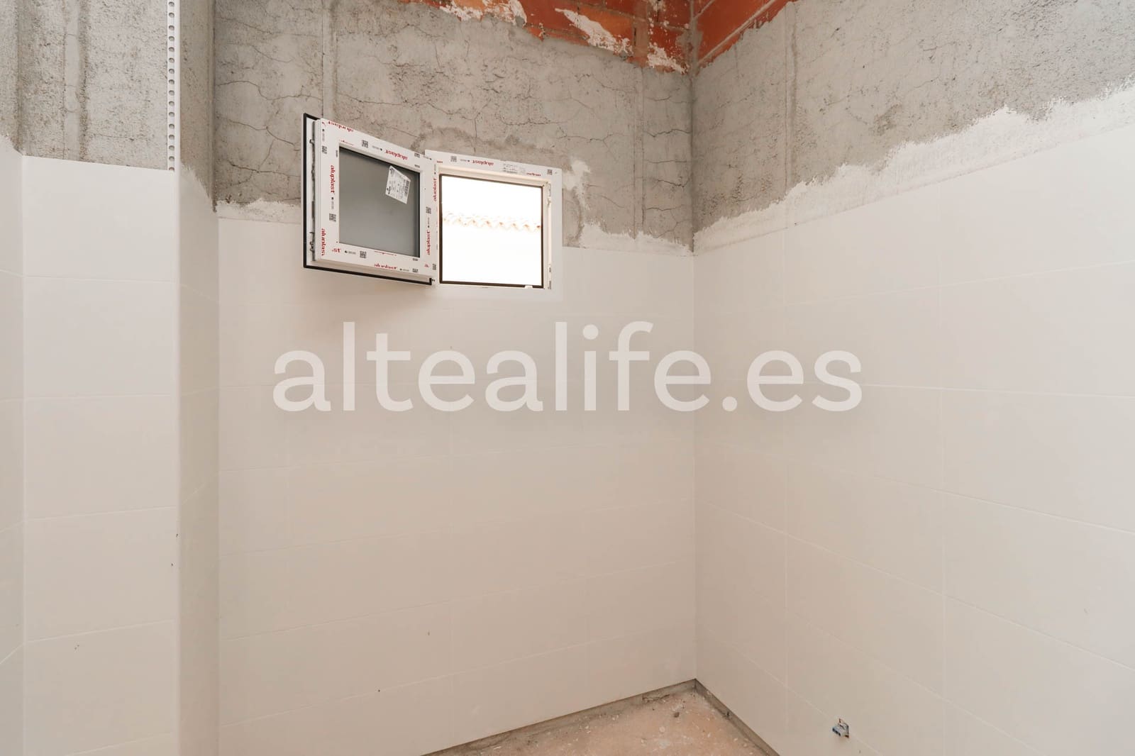 Local Comercial de 2 habitaciones en Altea en venta - 318.000 € (Ref: 9012783)