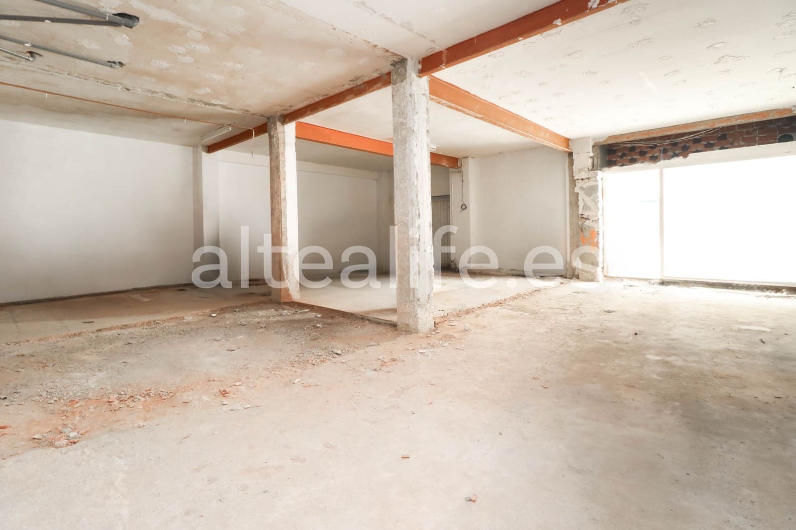 Local Comercial de 2 habitaciones en Altea en venta - 318.000 € (Ref: 9012783)