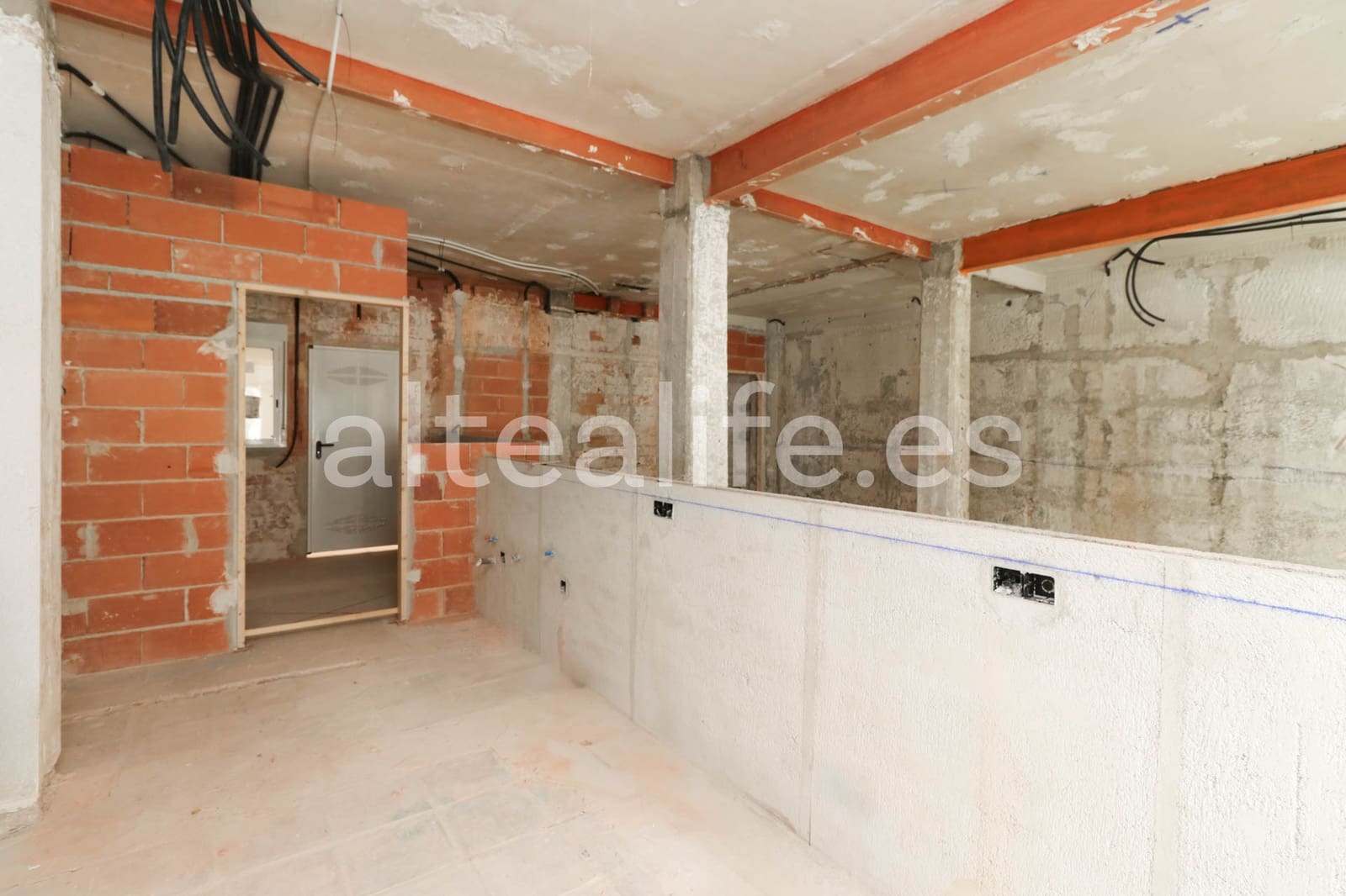 Local Comercial de 2 habitaciones en Altea en venta - 318.000 € (Ref: 9012783)