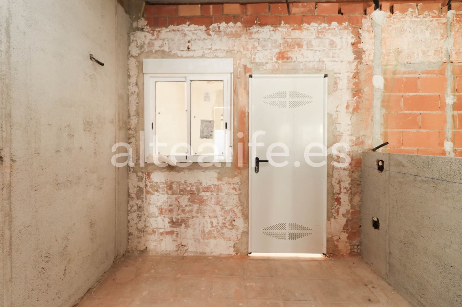 Local Comercial de 2 habitaciones en Altea en venta - 318.000 € (Ref: 9012783)