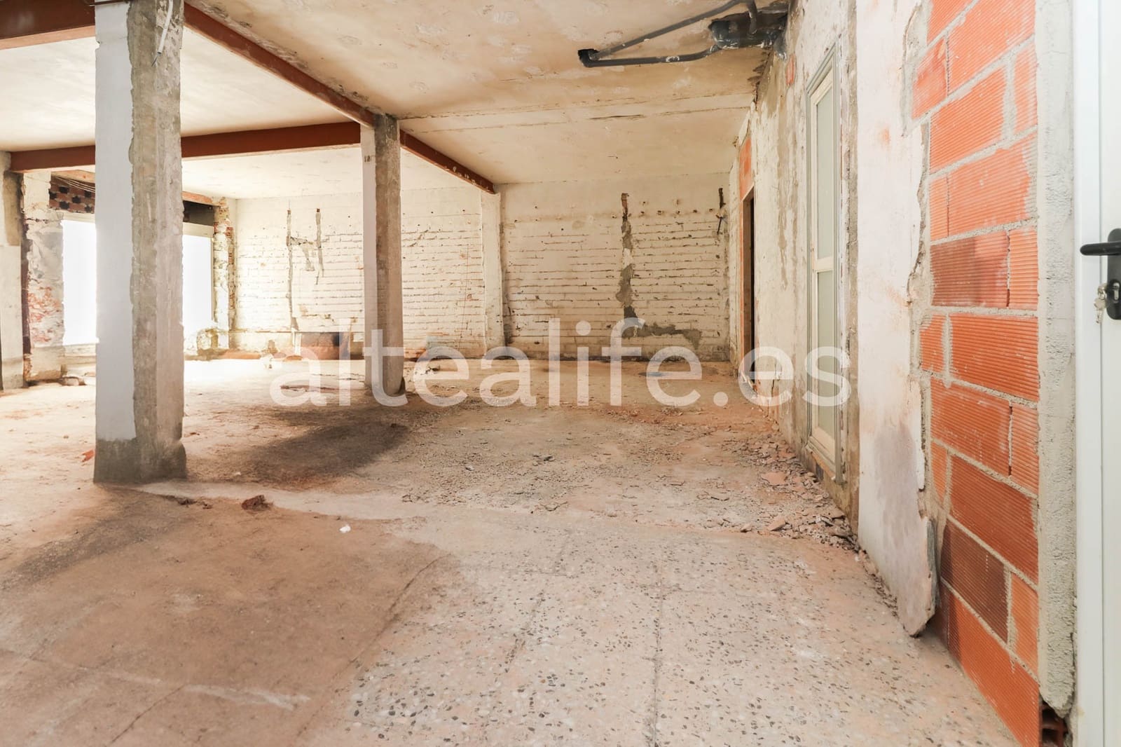 Local Comercial de 2 habitaciones en Altea en venta - 318.000 € (Ref: 9012783)