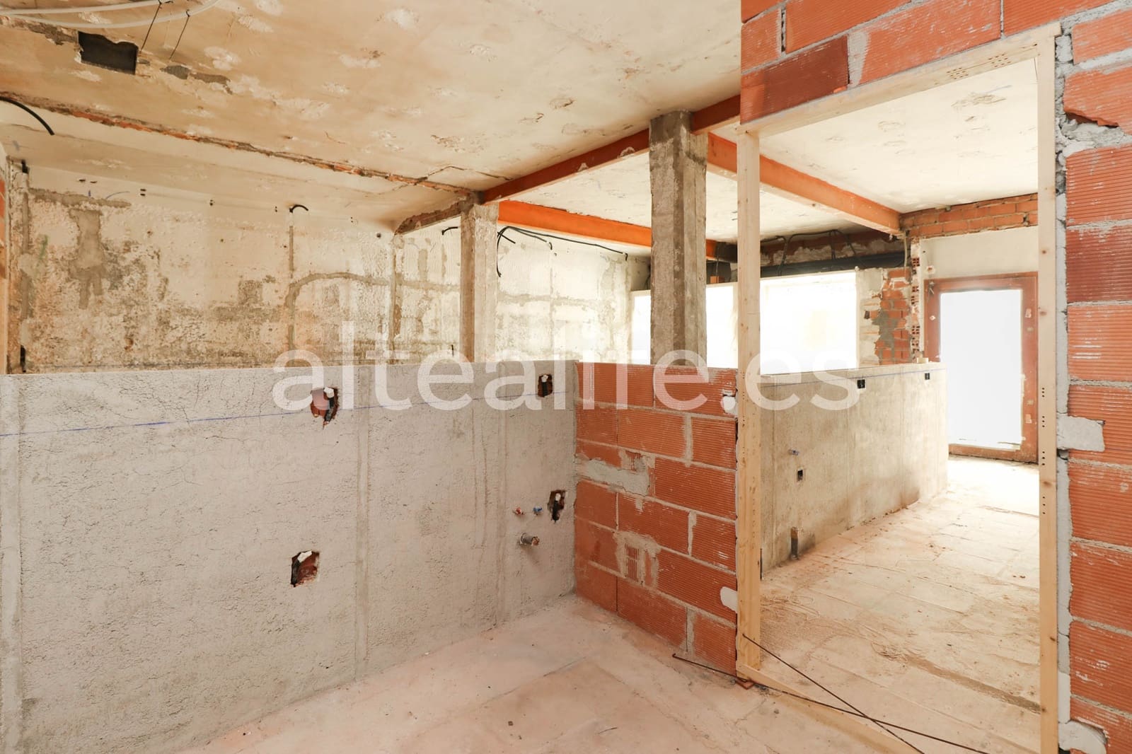 Local Comercial de 2 habitaciones en Altea en venta - 318.000 € (Ref: 9012783)