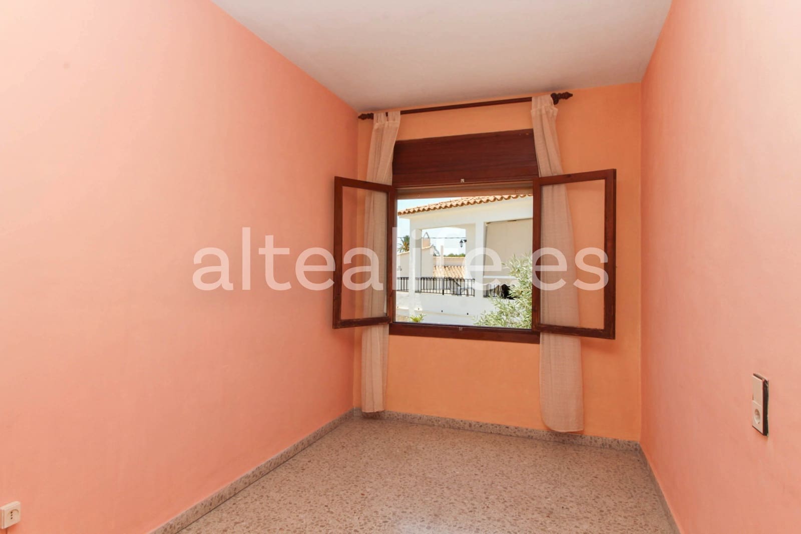 Chalet de 6 habitaciones en Altea en venta con garaje - 495.000 € (Ref: 9105206)