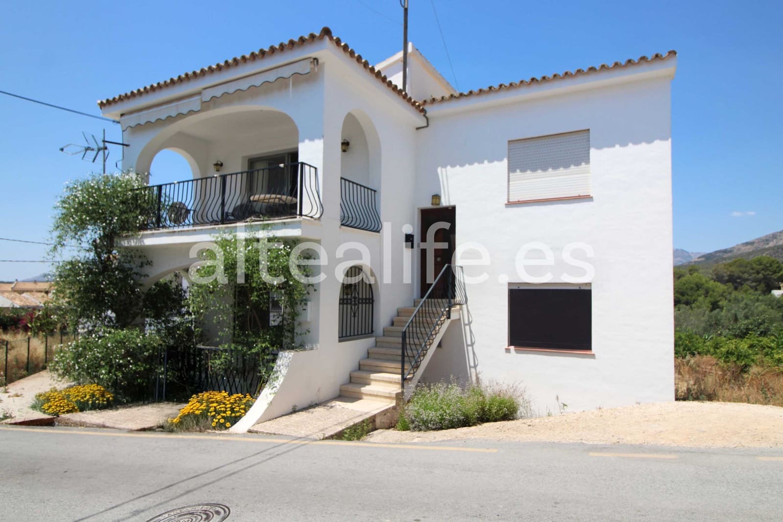 Chalet de 6 habitaciones en Altea en venta con garaje - 495.000 € (Ref: 9105206)