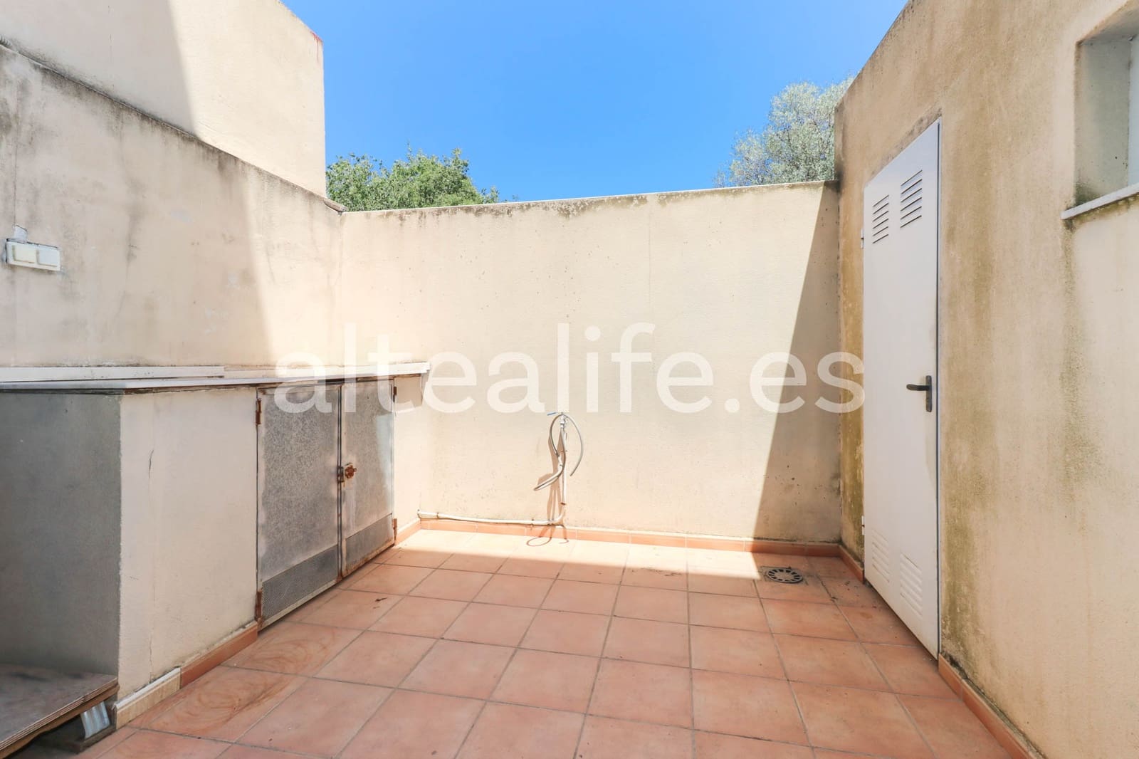 1 soveværelse Erhverv til leje i Jalon / Xalo med garage - € 600 (Ref: 9215779)