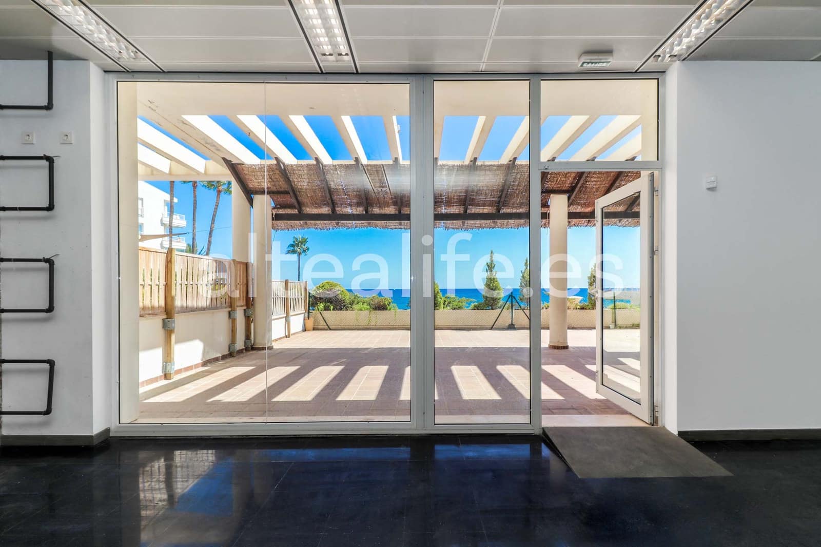 5 camera da letto Commerciale in vendita in Altea - 390.000 € (Rif: 9246061)