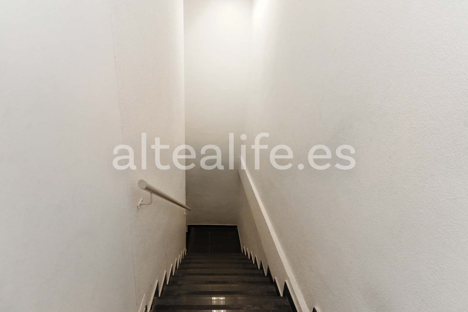 5 camera da letto Commerciale in vendita in Altea - 390.000 € (Rif: 9246061)