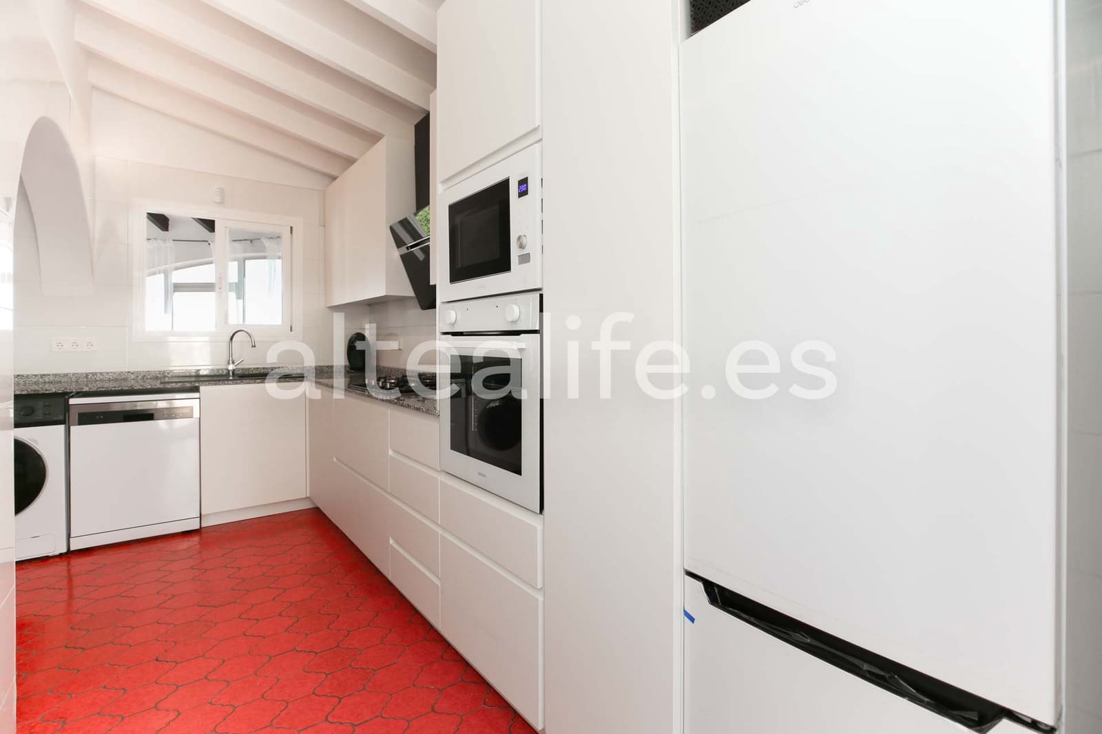 3 bedroom Villa for rent in La Nucia with pool garage - € 1,950 (Ref: 9294728)