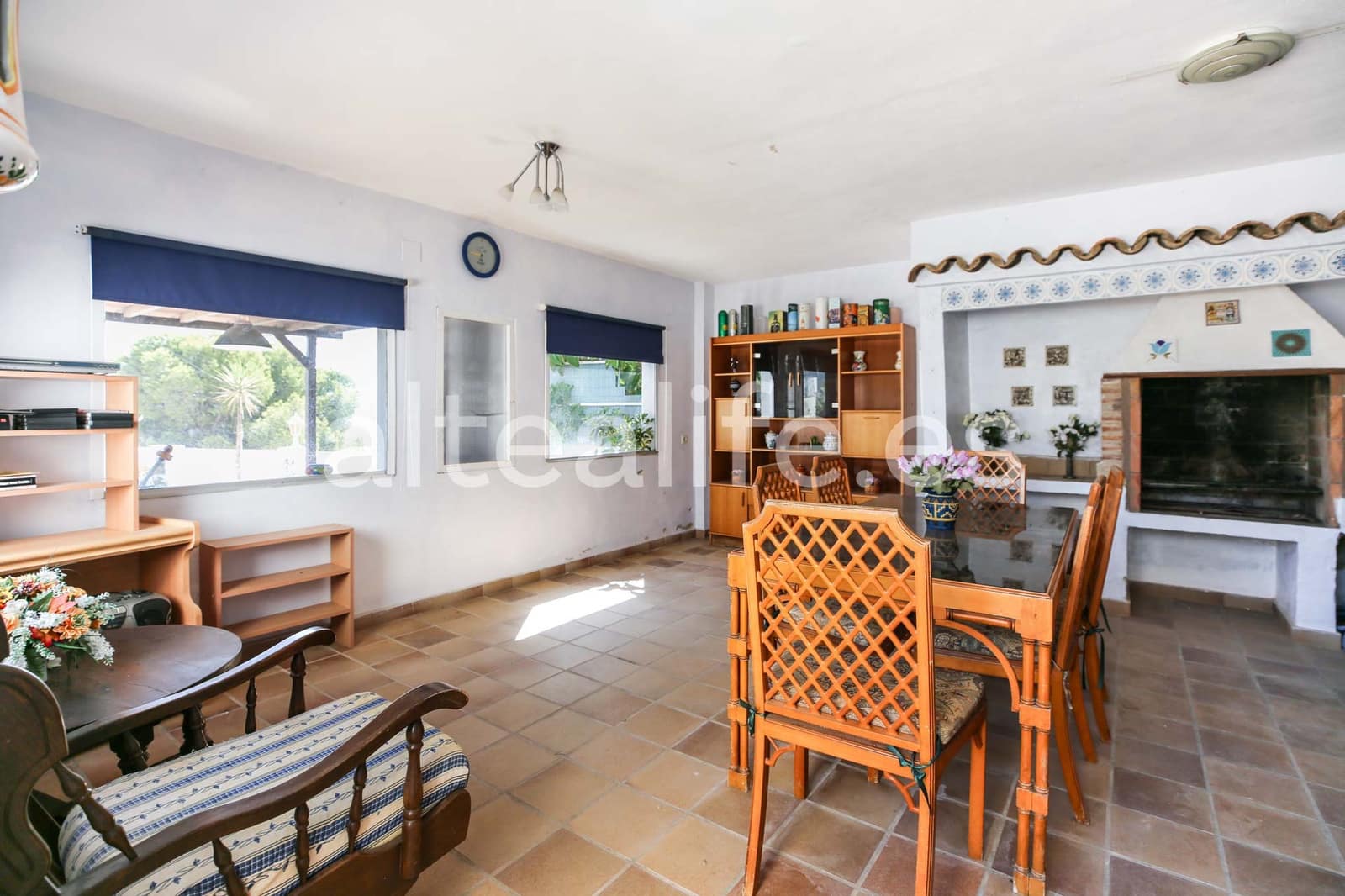 3 bedroom Villa for rent in La Nucia with pool garage - € 1,950 (Ref: 9294728)