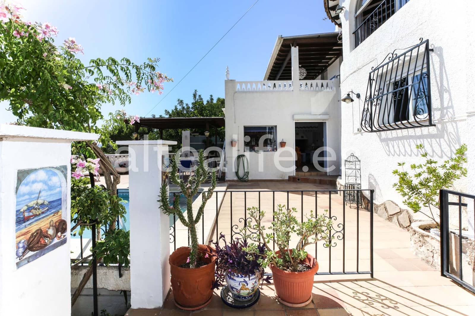 3 bedroom Villa for rent in La Nucia with pool garage - € 1,950 (Ref: 9294728)