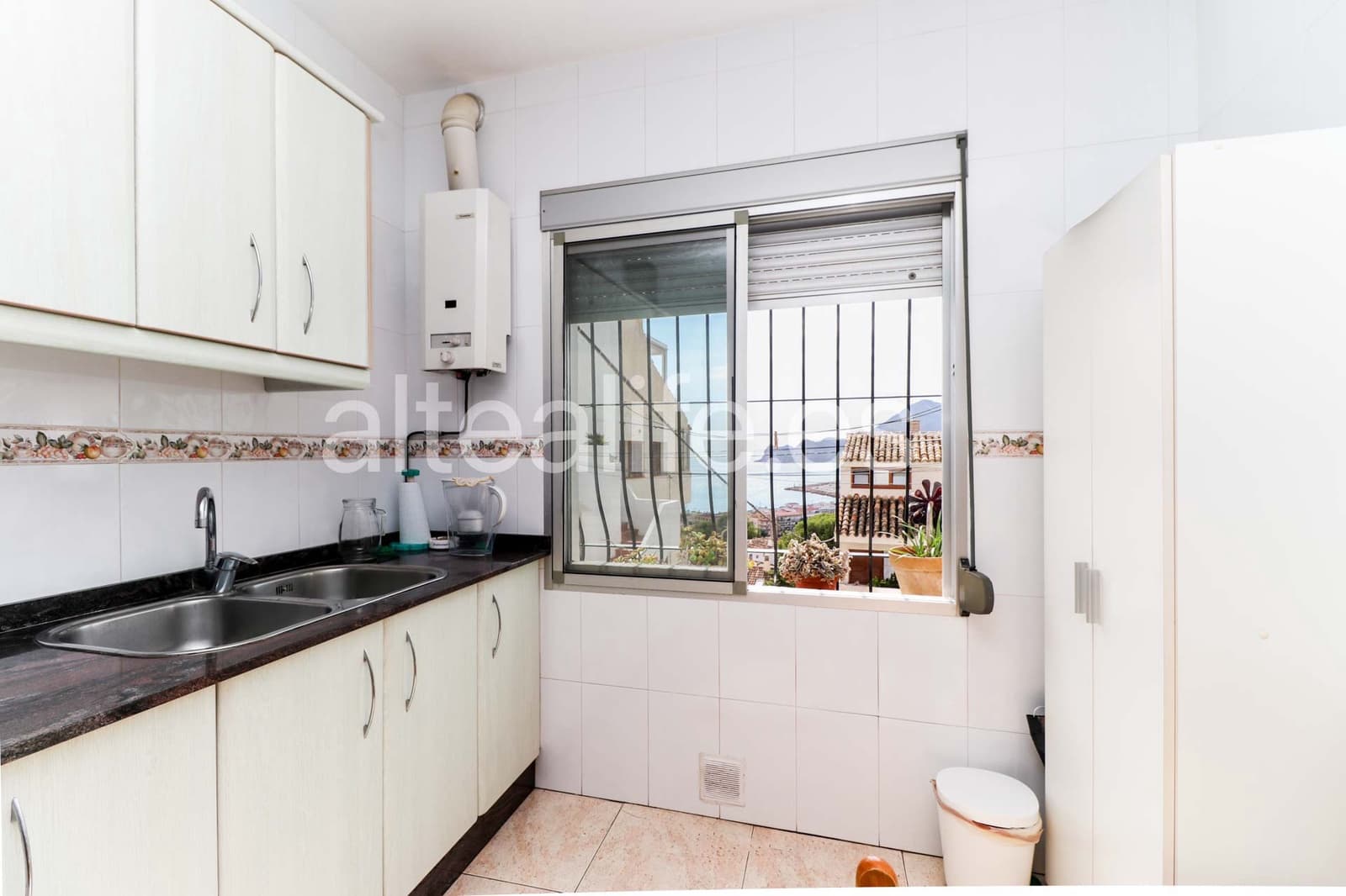 4 bedroom Townhouse for sale in Altea - € 415,000 (Ref: 9328321)