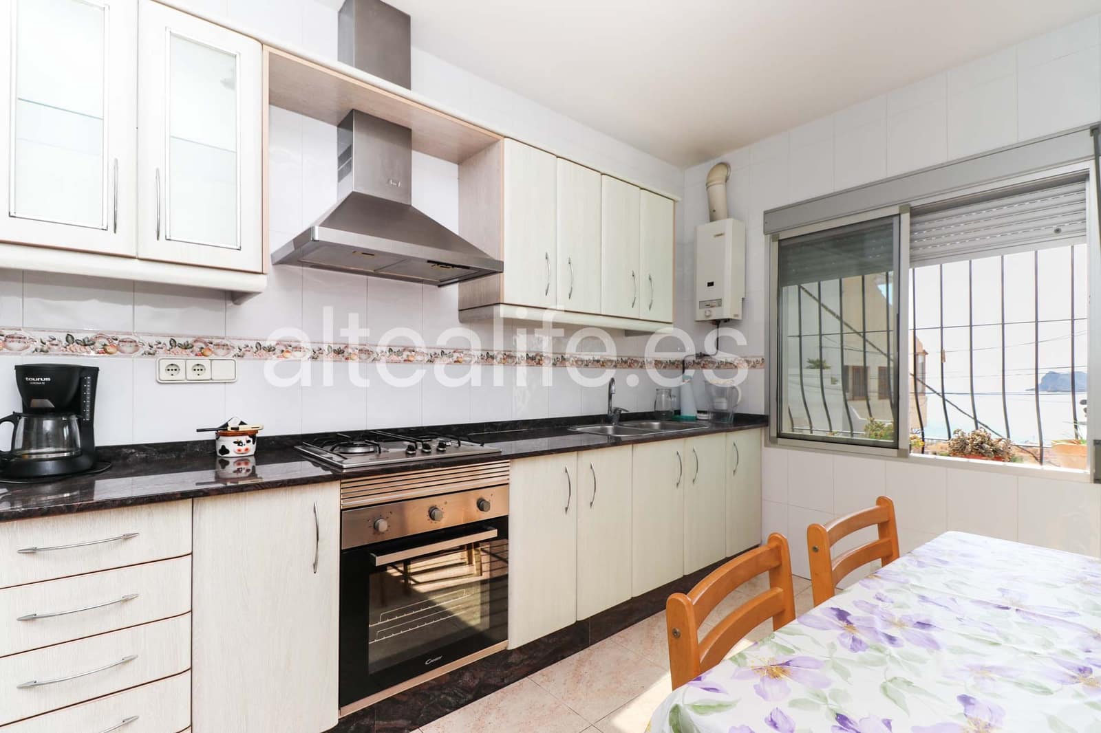 4 bedroom Townhouse for sale in Altea - € 415,000 (Ref: 9328321)