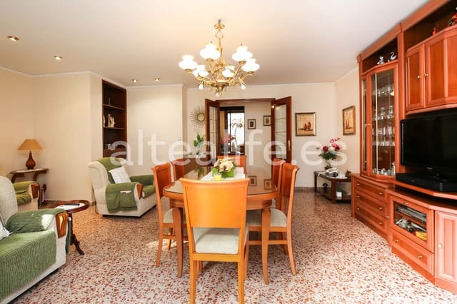 3 Zimmer Apartment zu verkaufen in Gandia mit Garage - 170.000 € (Ref: 9362986)