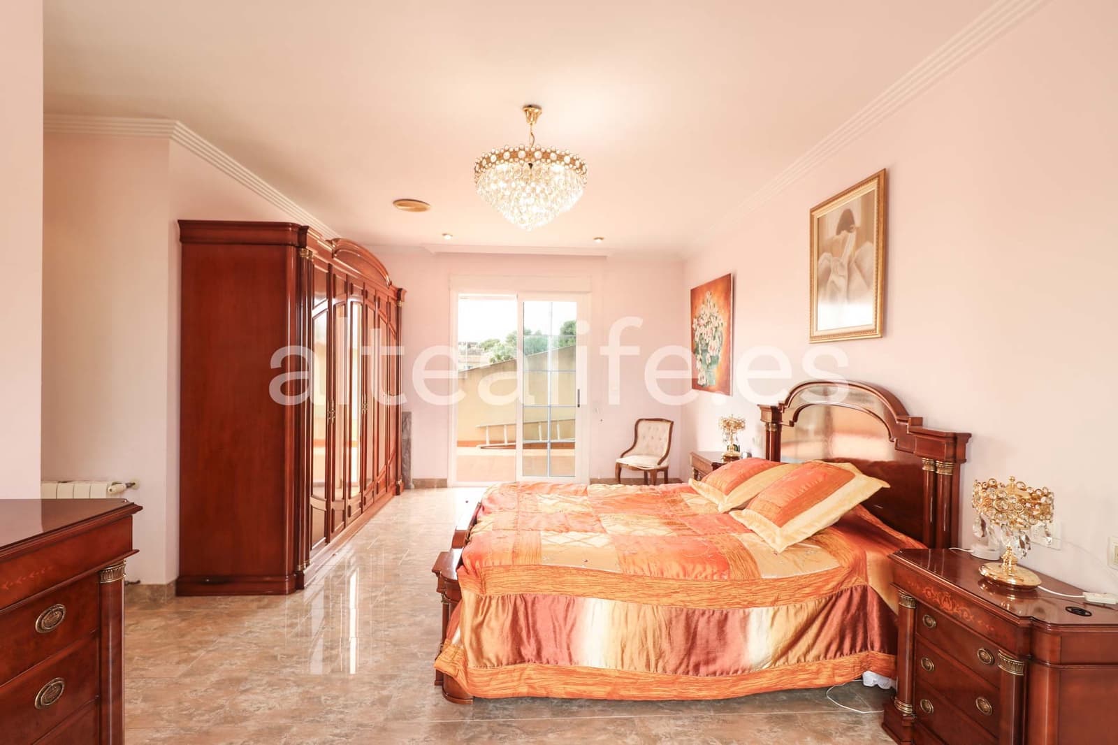 4 makuuhuone Paritalo myytävänä paikassa Alfaz del Pi / L'Alfas del Pi mukana uima-altaan 
autotalli - 550 000 € (Ref: 9396678)