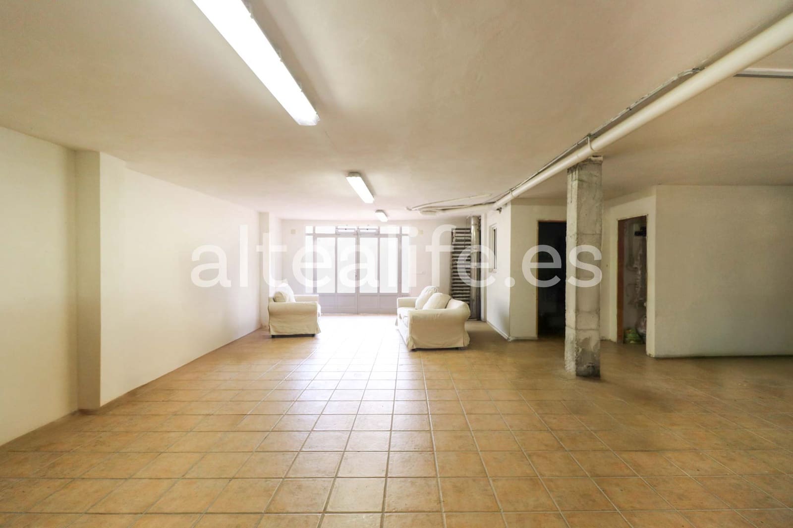 4 makuuhuone Paritalo myytävänä paikassa Alfaz del Pi / L'Alfas del Pi mukana uima-altaan 
autotalli - 550 000 € (Ref: 9396678)