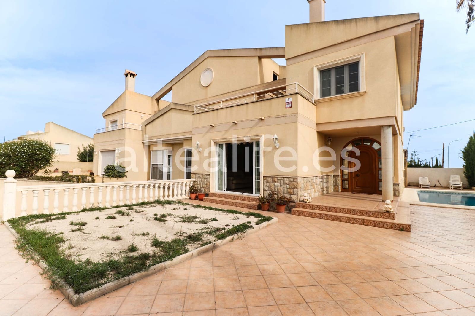 4 makuuhuone Paritalo myytävänä paikassa Alfaz del Pi / L'Alfas del Pi mukana uima-altaan 
autotalli - 550 000 € (Ref: 9396678)