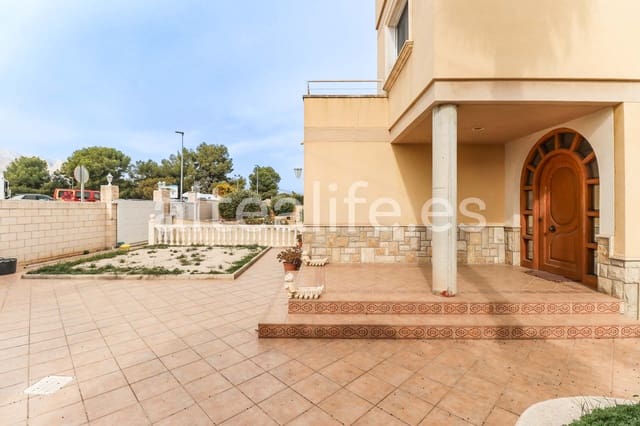 4 makuuhuone Paritalo myytävänä paikassa Pueblo - Urbanizaciones, Alfaz del Pi / L'Alfàs del Pi mukana uima-altaan 
autotalli - 550 000 € (Ref: 9396678)