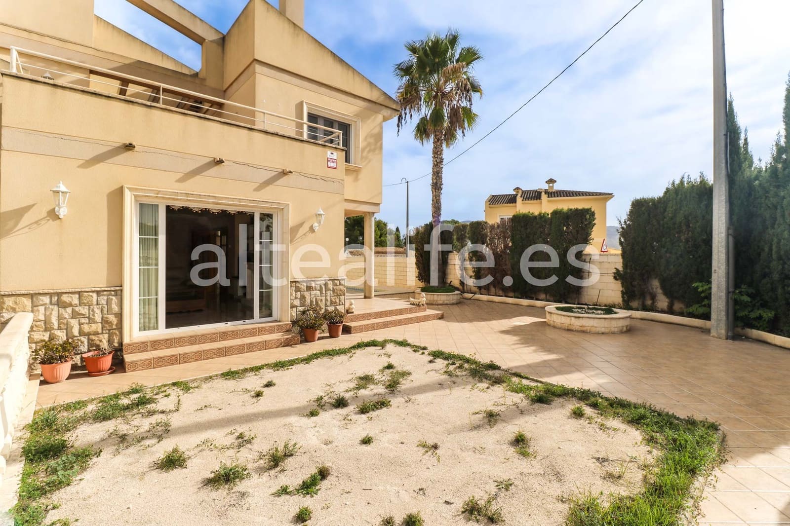 4 makuuhuone Paritalo myytävänä paikassa Alfaz del Pi / L'Alfas del Pi mukana uima-altaan 
autotalli - 550 000 € (Ref: 9396678)