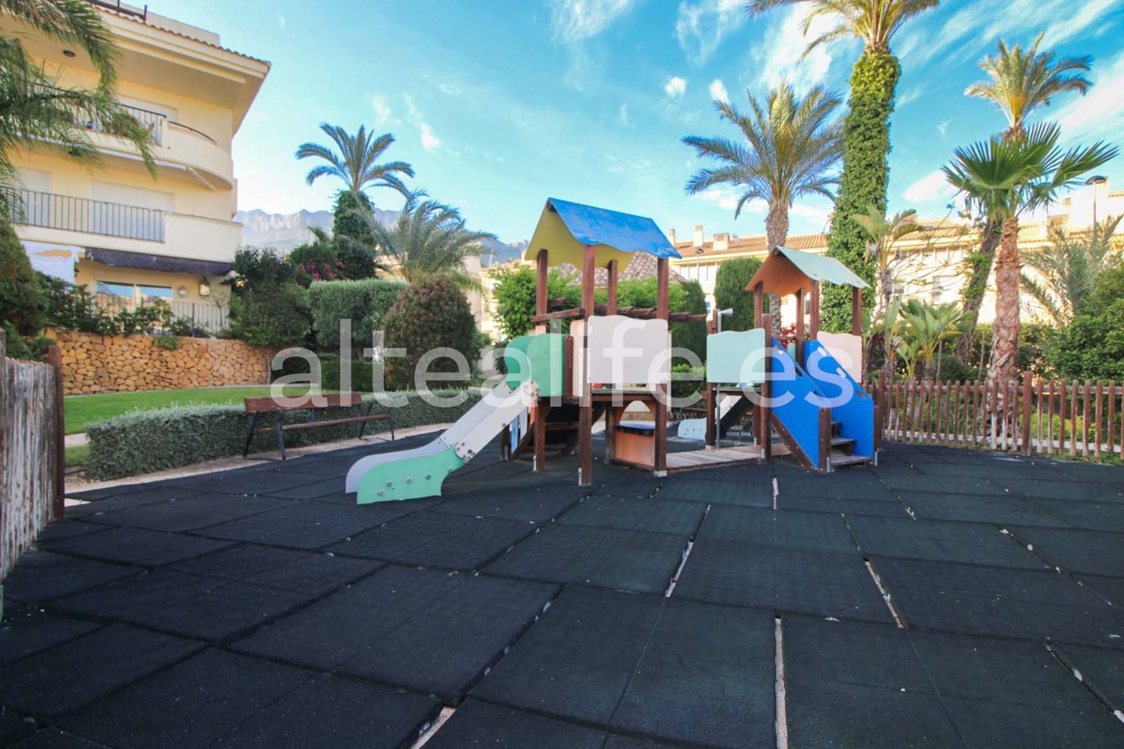 2 sypialnia Apartament na sprzedaż w Altea z basenem garażem - 395 000 € (Ref: 9446706)