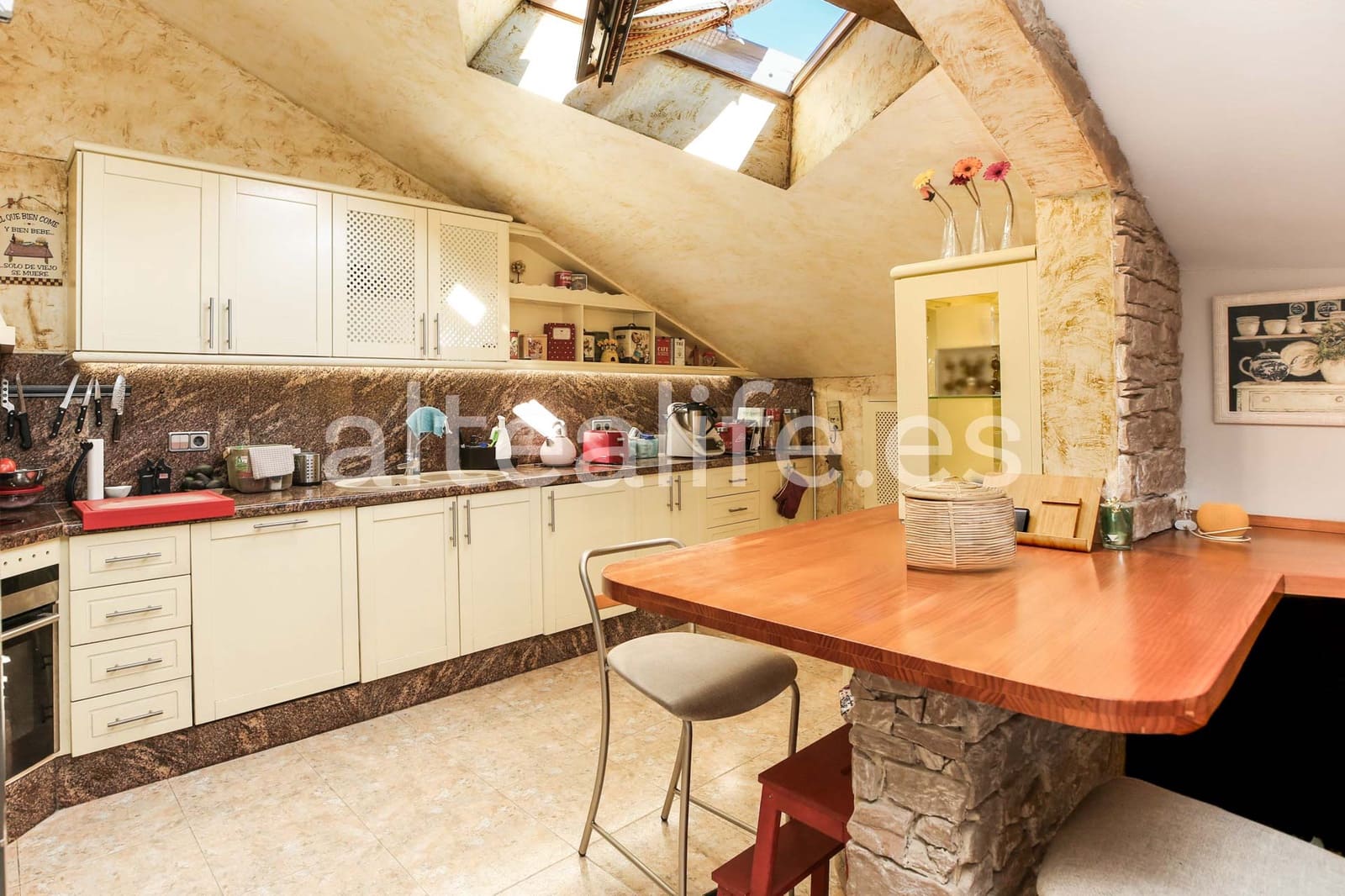 3 bedroom Penthouse for sale in Altea with garage - € 495,000 (Ref: 9481536)