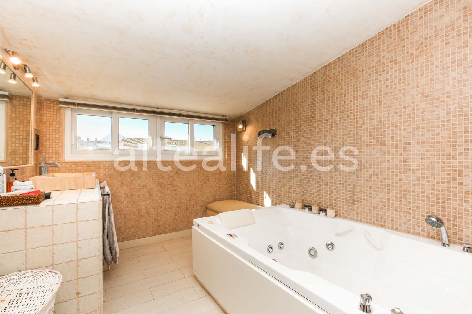 3 bedroom Penthouse for sale in Altea with garage - € 495,000 (Ref: 9481536)