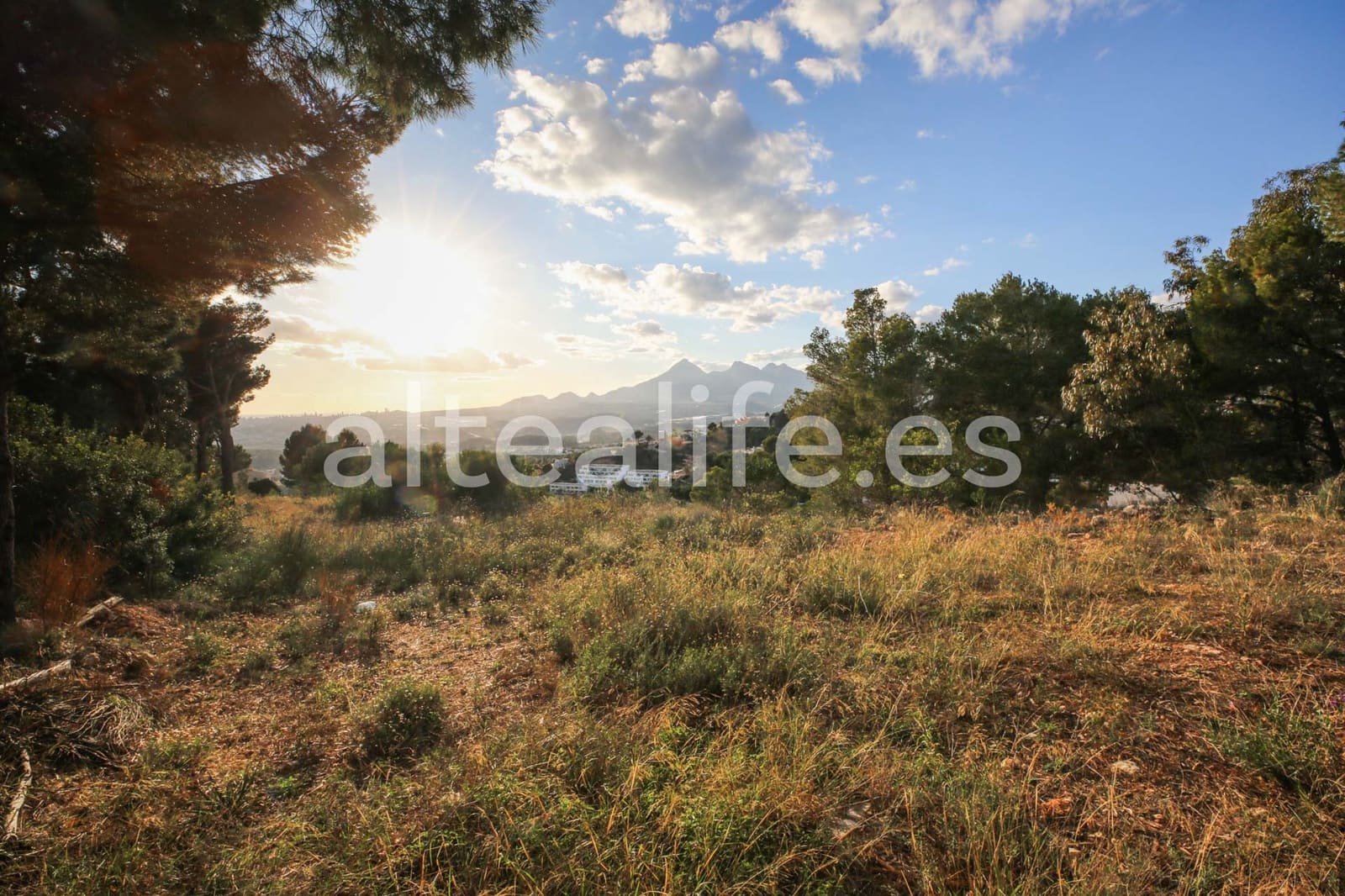Building Plot for sale in Altea - € 300,000 (Ref: 9486789)