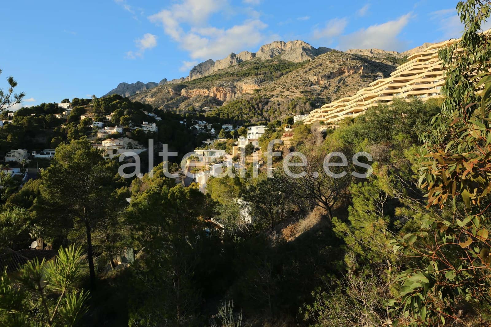 Building Plot for sale in Altea - € 300,000 (Ref: 9486789)