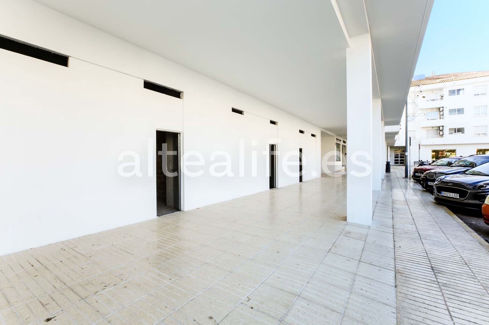 Commercial for rent in Altea - € 450 (Ref: 9489754)