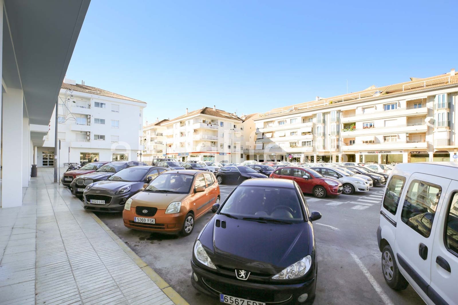 Commercial for rent in Altea - € 450 (Ref: 9489754)